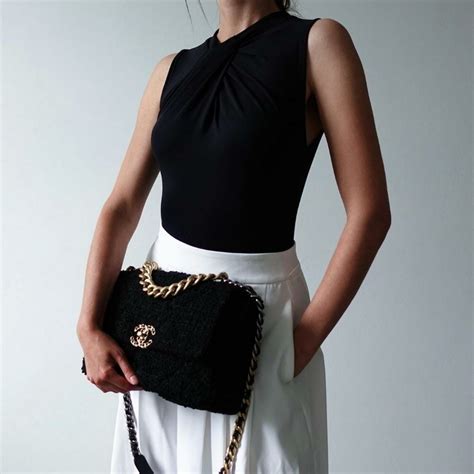 buying a used chanel bag